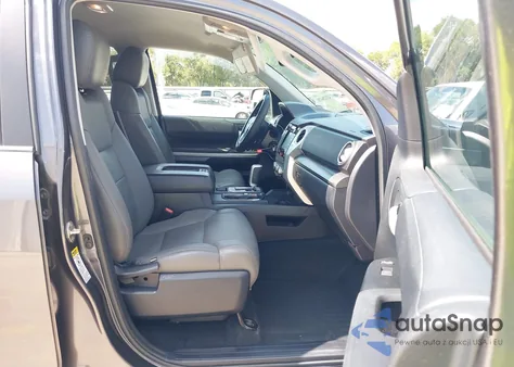 2017 Toyota Tundra Sr5 4.6L V8 z USA, uszkodzony, nr VIN 5TFRM5F19HX116065